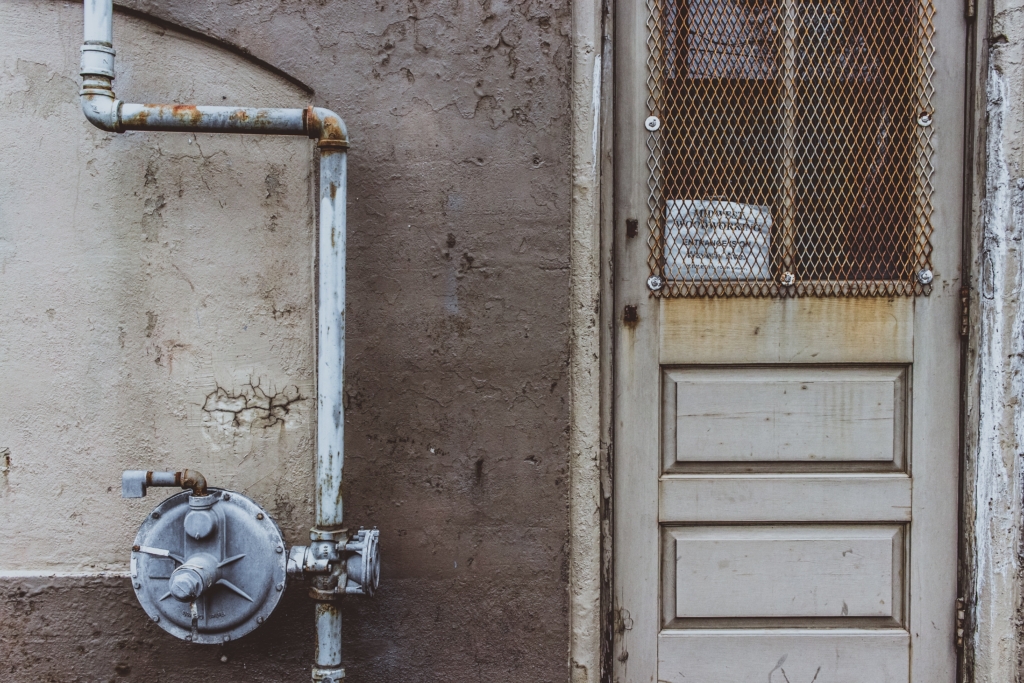 Sewer Service Photo by Ali Morshedlou on Unsplash